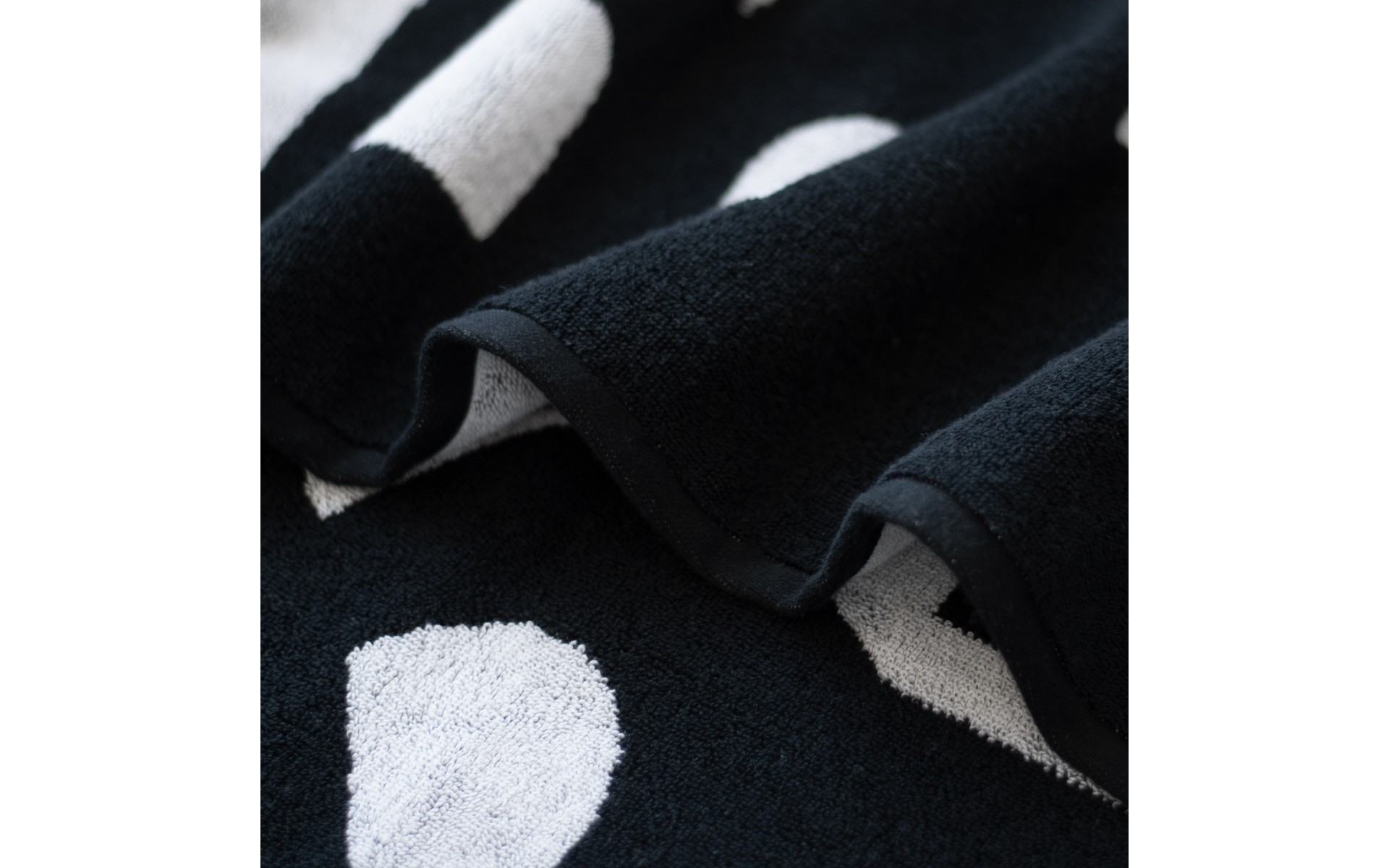 ręcznik BLACK&WHITE czarny - 8769
