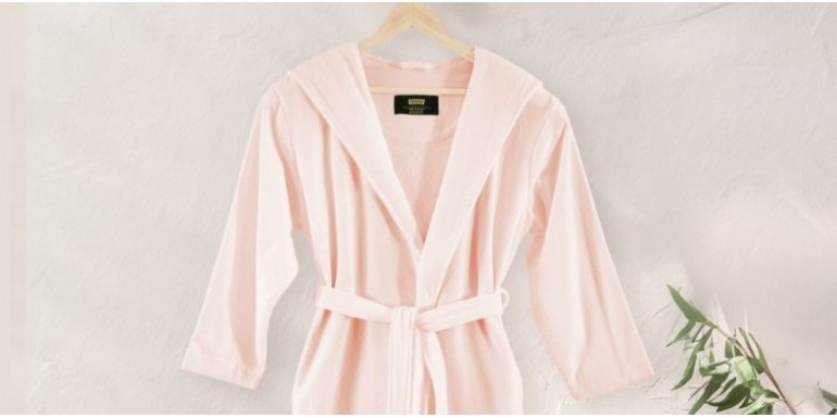 Szlafrok frotte vs klasyczny szlafrok bawełniany